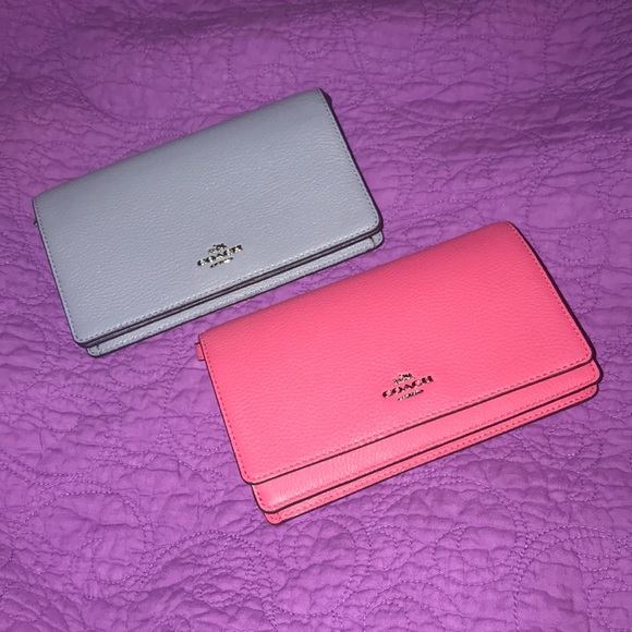 ‼️Last One‼️Coach Crossbody Clutch - Picture 2 of 4